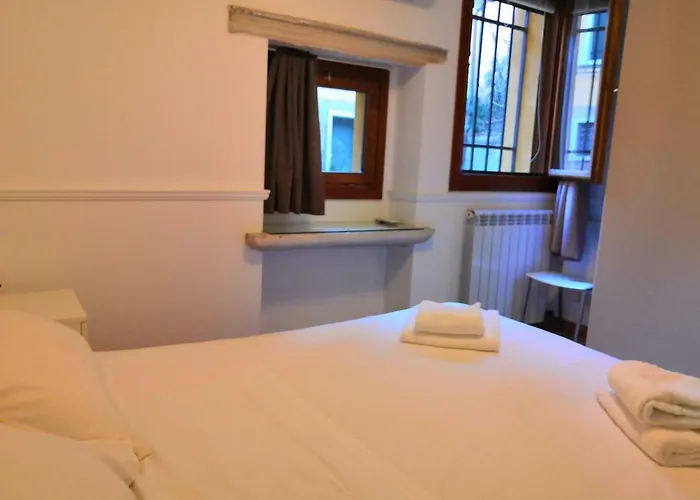 Appartement Castello Ground Floor Venetië